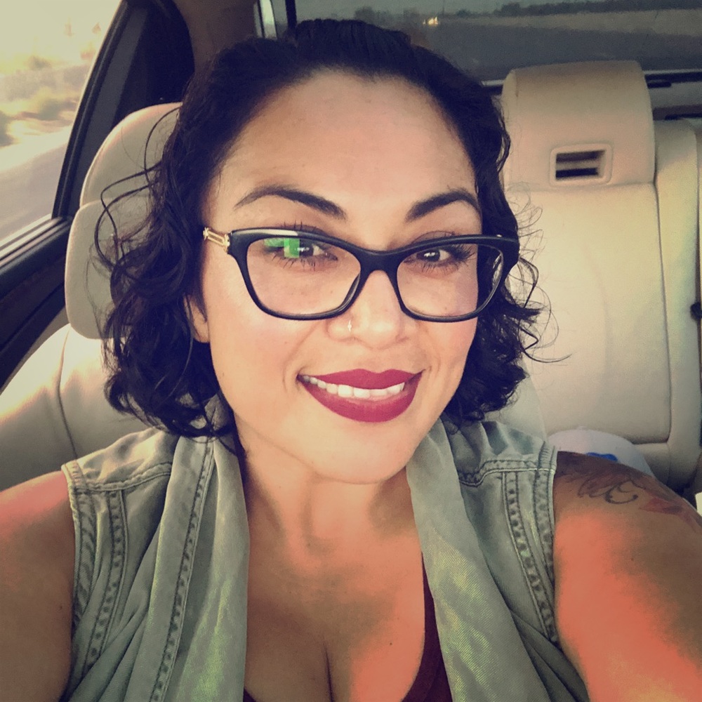 Meet your Posher, Maria elena
